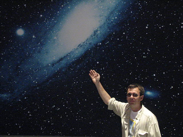 W czasie wykładu z astronomii odwiedzamy ciekawe miejsca ....