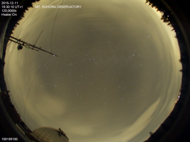 Zdjęcie ściągnięte w dniu 2015-12-11 o godzinie 19:33:26 czasu lokalnego.