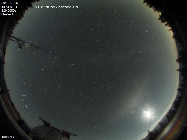 Zdjęcie ściągnięte w dniu 2015-12-16 o godzinie 19:34:08 czasu lokalnego.