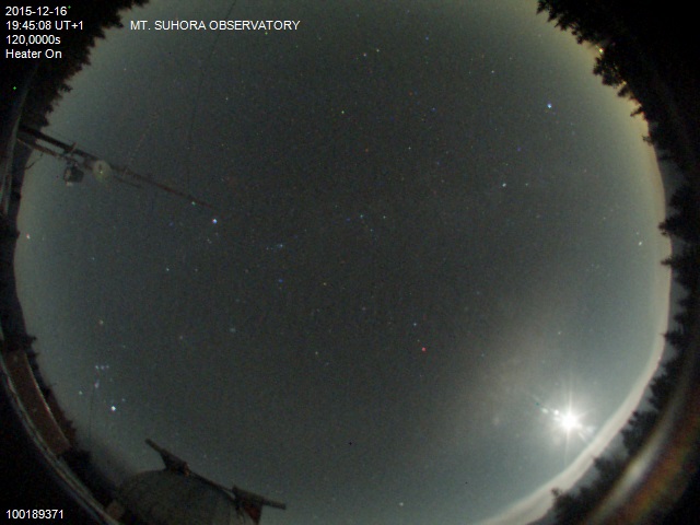 Zdjęcie ściągnięte w dniu 2015-12-16 o godzinie 19:48:14 czasu lokalnego.