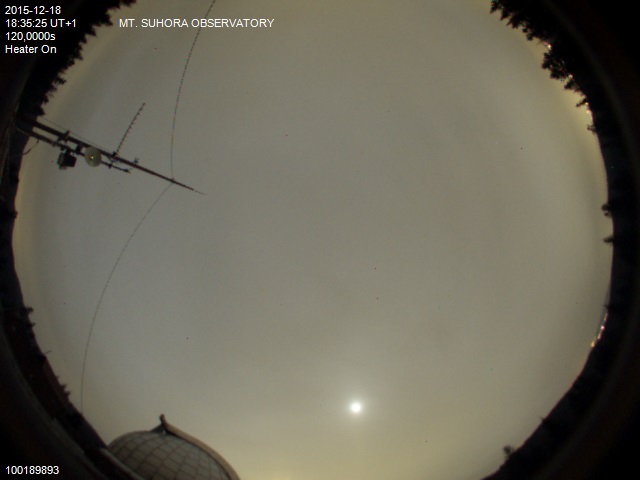 Zdjęcie ściągnięte w dniu 2015-12-18 o godzinie 18:38:33 czasu lokalnego.