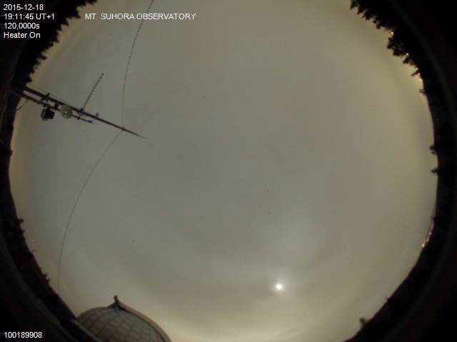 Zdjęcie ściągnięte w dniu 2015-12-18 o godzinie 19:14:53 czasu lokalnego.