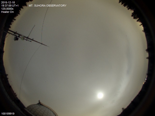 Zdjęcie ściągnięte w dniu 2015-12-18 o godzinie 19:41:06 czasu lokalnego.