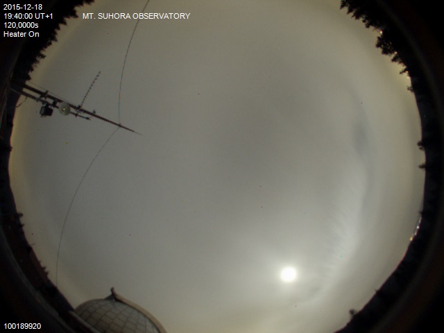 Zdjęcie ściągnięte w dniu 2015-12-18 o godzinie 19:43:09 czasu lokalnego.