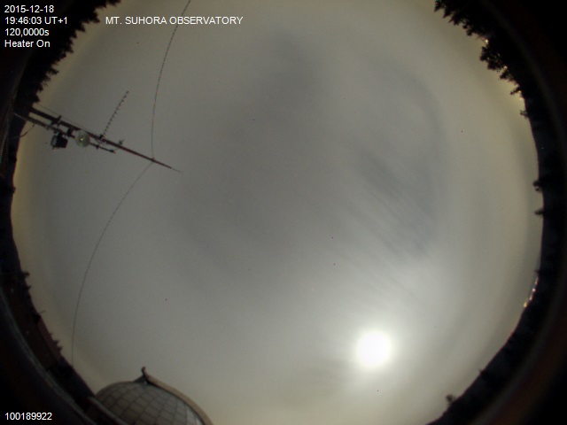 Zdjęcie ściągnięte w dniu 2015-12-18 o godzinie 19:49:12 czasu lokalnego.