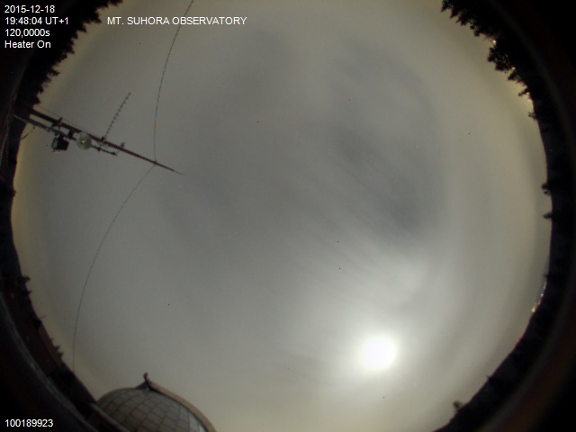 Zdjęcie ściągnięte w dniu 2015-12-18 o godzinie 19:51:12 czasu lokalnego.