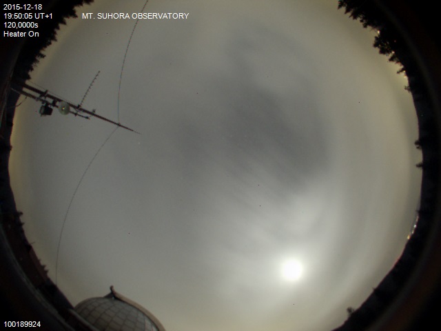 Zdjęcie ściągnięte w dniu 2015-12-18 o godzinie 19:53:14 czasu lokalnego.