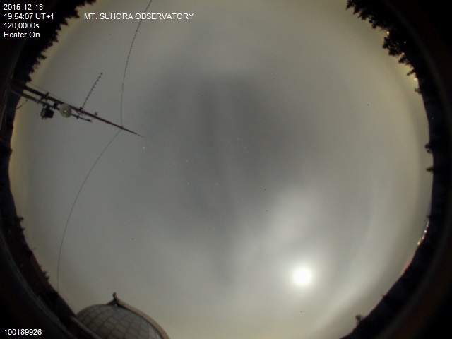 Zdjęcie ściągnięte w dniu 2015-12-18 o godzinie 19:57:16 czasu lokalnego.