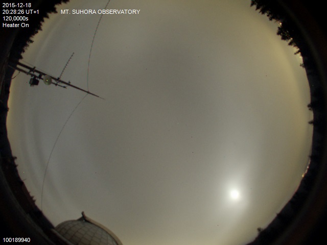 Zdjęcie ściągnięte w dniu 2015-12-18 o godzinie 20:31:36 czasu lokalnego.