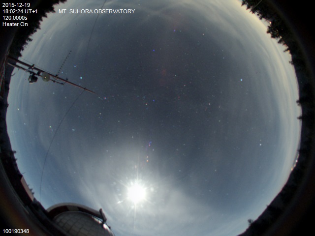 Zdjęcie ściągnięte w dniu 2015-12-19 o godzinie 18:05:33 czasu lokalnego.