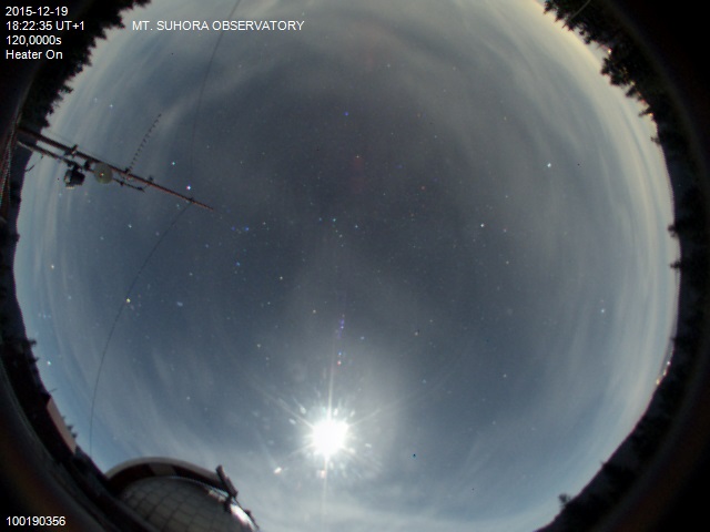 Zdjęcie ściągnięte w dniu 2015-12-19 o godzinie 18:25:44 czasu lokalnego.