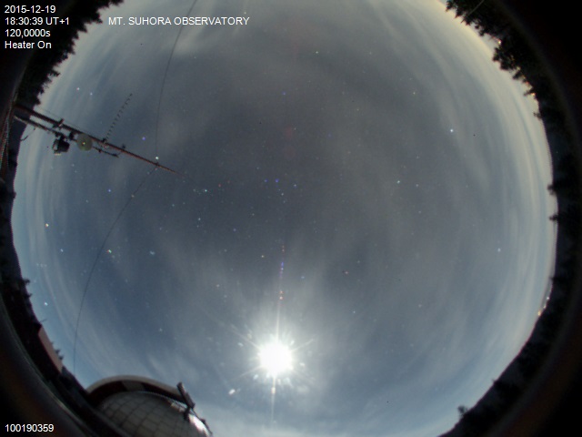 Zdjęcie ściągnięte w dniu 2015-12-19 o godzinie 18:33:52 czasu lokalnego.