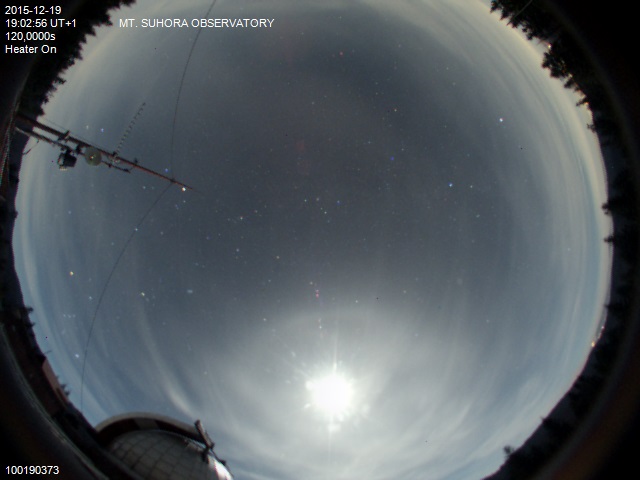 Zdjęcie ściągnięte w dniu 2015-12-19 o godzinie 19:06:06 czasu lokalnego.