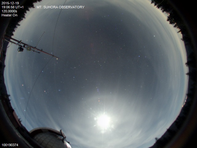 Zdjęcie ściągnięte w dniu 2015-12-19 o godzinie 19:10:13 czasu lokalnego.