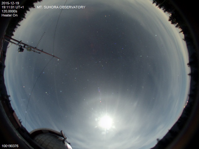Zdjęcie ściągnięte w dniu 2015-12-19 o godzinie 19:14:10 czasu lokalnego.