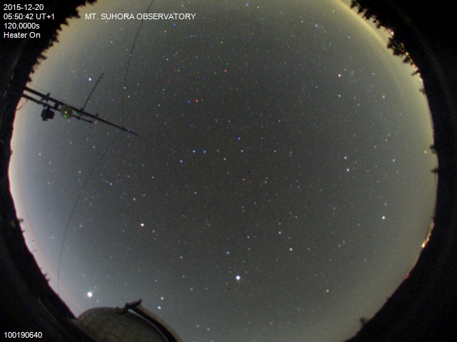 Zdjęcie ściągnięte w dniu 2015-12-20 o godzinie 05:53:50 czasu lokalnego.