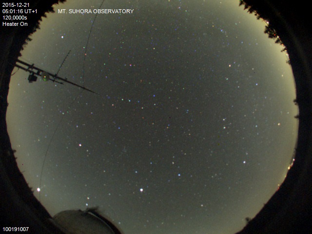 Zdjęcie ściągnięte w dniu 2015-12-21 o godzinie 05:04:24 czasu lokalnego.