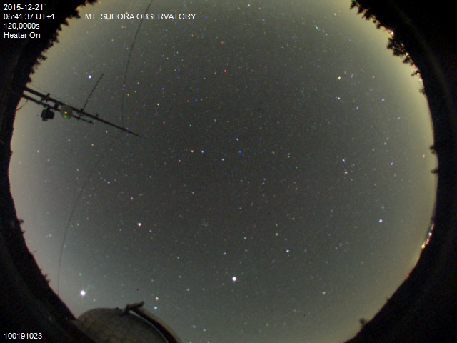 Zdjęcie ściągnięte w dniu 2015-12-21 o godzinie 05:44:54 czasu lokalnego.