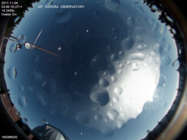 Zdjęcie ściągnięte w dniu 2017-11-04 o godzinie 03:08:29 czasu lokalnego.