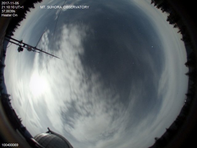 Zdjęcie ściągnięte w dniu 2017-11-05 o godzinie 21:11:46 czasu lokalnego.