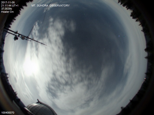 Zdjęcie ściągnięte w dniu 2017-11-05 o godzinie 21:13:27 czasu lokalnego.