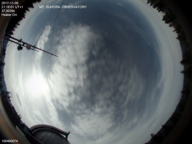 Zdjęcie ściągnięte w dniu 2017-11-05 o godzinie 21:19:38 czasu lokalnego.