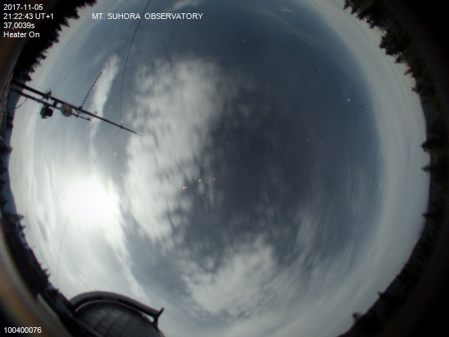 Zdjęcie ściągnięte w dniu 2017-11-05 o godzinie 21:24:20 czasu lokalnego.