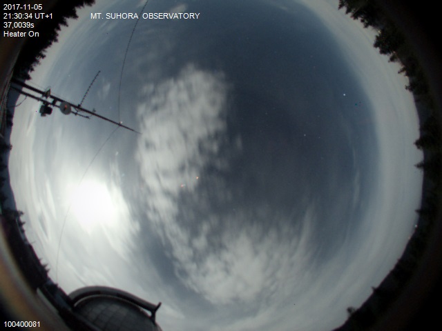 Zdjęcie ściągnięte w dniu 2017-11-05 o godzinie 21:32:11 czasu lokalnego.