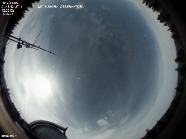 Zdjęcie ściągnięte w dniu 2017-11-05 o godzinie 21:50:25 czasu lokalnego.