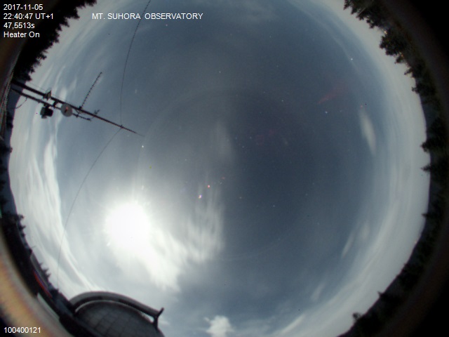 Zdjęcie ściągnięte w dniu 2017-11-05 o godzinie 22:42:34 czasu lokalnego.