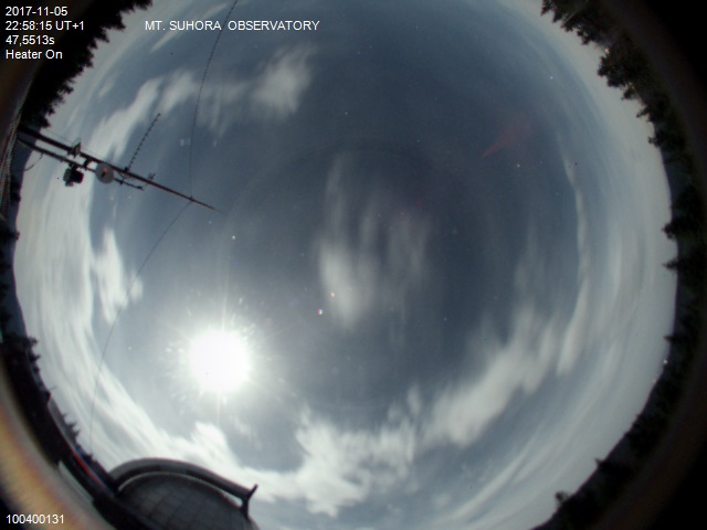 Zdjęcie ściągnięte w dniu 2017-11-05 o godzinie 23:00:01 czasu lokalnego.