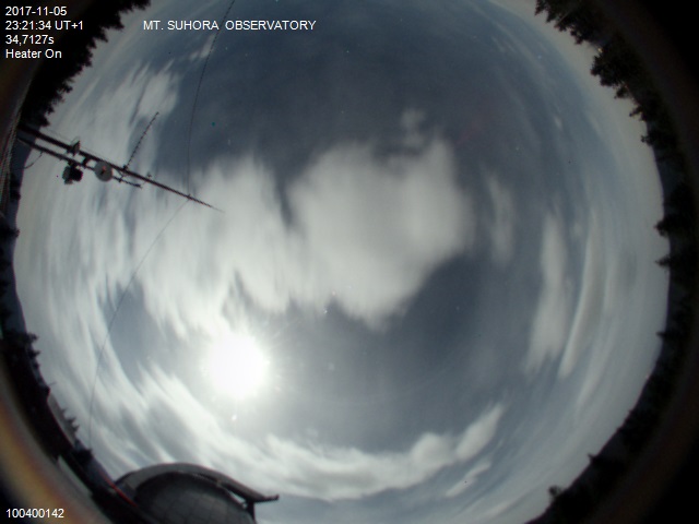 Zdjęcie ściągnięte w dniu 2017-11-05 o godzinie 23:23:08 czasu lokalnego.