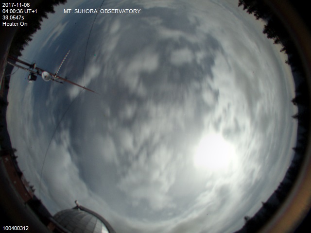 Zdjęcie ściągnięte w dniu 2017-11-06 o godzinie 04:02:13 czasu lokalnego.