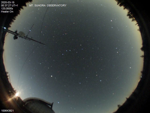 Zdjęcie ściągnięte w dniu 2020-03-15 o godzinie 00:41:28 czasu lokalnego.