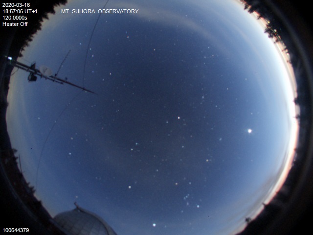 Zdjęcie ściągnięte w dniu 2020-03-16 o godzinie 19:00:40 czasu lokalnego.