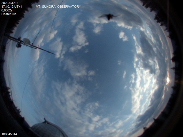 Zdjęcie ściągnięte w dniu 2020-03-19 o godzinie 17:11:43 czasu lokalnego.
